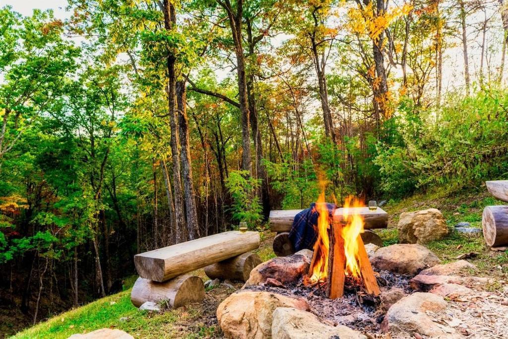 Nordic Mountain Modern Lodge - Family Friendly Luxury Cabin In Walden'S Ridge Sevierville Eksteriør billede