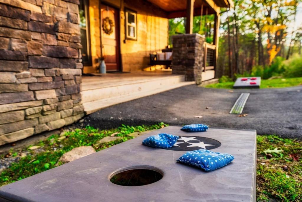 Nordic Mountain Modern Lodge - Family Friendly Luxury Cabin In Walden'S Ridge Sevierville Eksteriør billede
