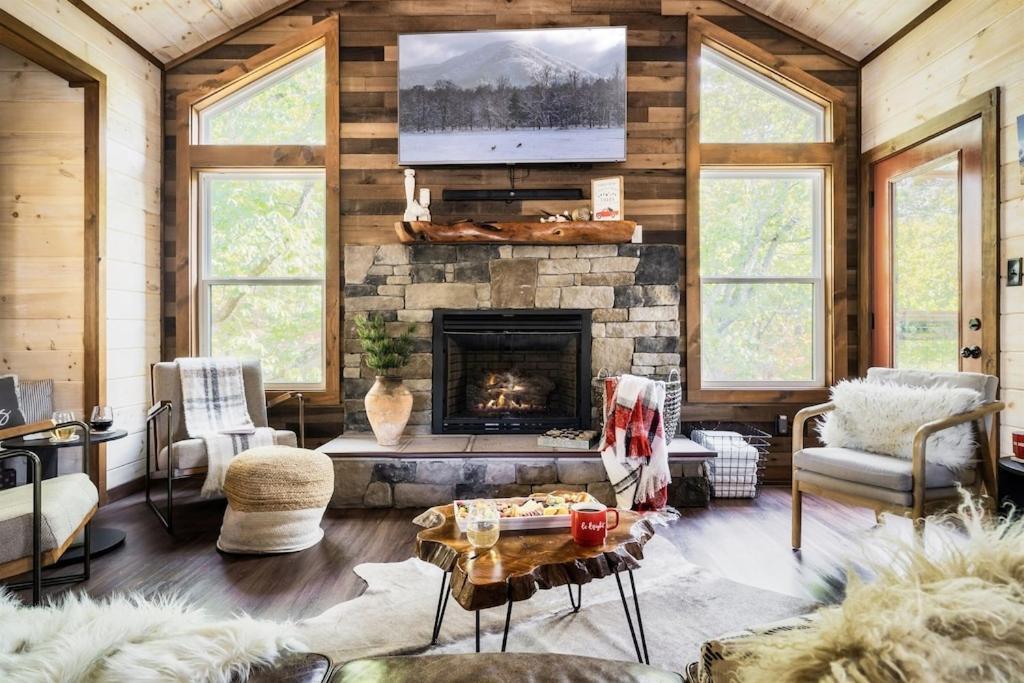 Nordic Mountain Modern Lodge - Family Friendly Luxury Cabin In Walden'S Ridge Sevierville Eksteriør billede