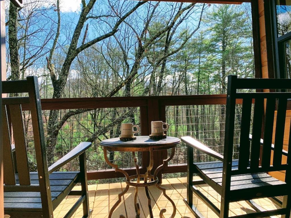 Nordic Mountain Modern Lodge - Family Friendly Luxury Cabin In Walden'S Ridge Sevierville Eksteriør billede