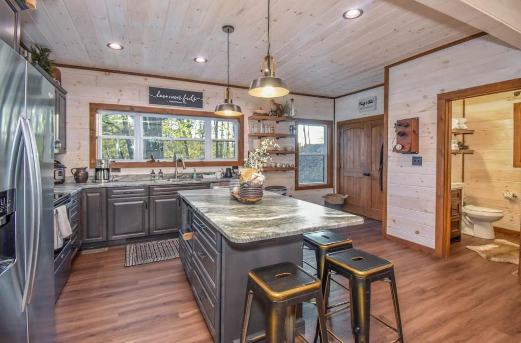 Nordic Mountain Modern Lodge - Family Friendly Luxury Cabin In Walden'S Ridge Sevierville Eksteriør billede