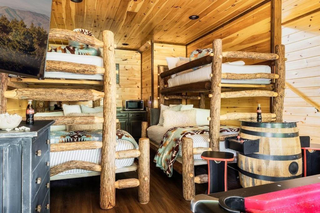 Nordic Mountain Modern Lodge - Family Friendly Luxury Cabin In Walden'S Ridge Sevierville Eksteriør billede