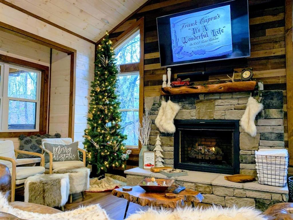 Nordic Mountain Modern Lodge - Family Friendly Luxury Cabin In Walden'S Ridge Sevierville Eksteriør billede